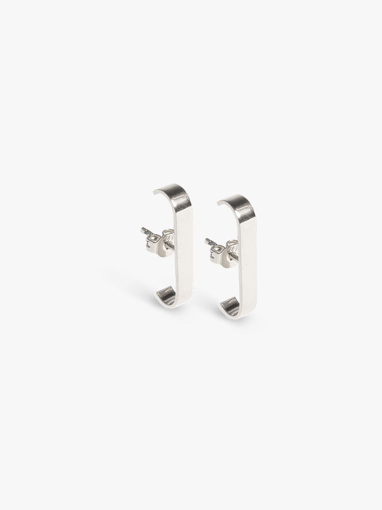 Earring Trail pin silver, made by The Boyscouts.