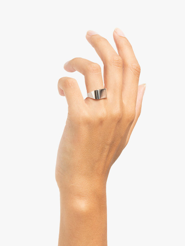 Ring Atlas, made by The Boyscouts.