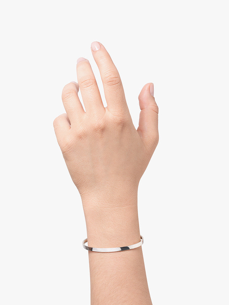 Facet bracelet silver, made by The Boyscouts.