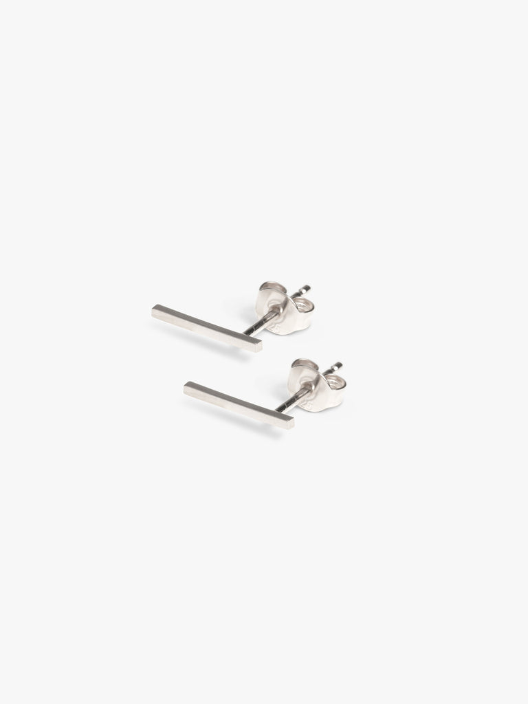 Frontier earring silver, made by The Boyscouts.