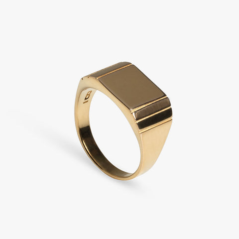 Ring Atlas gold, made by The Boyscouts.